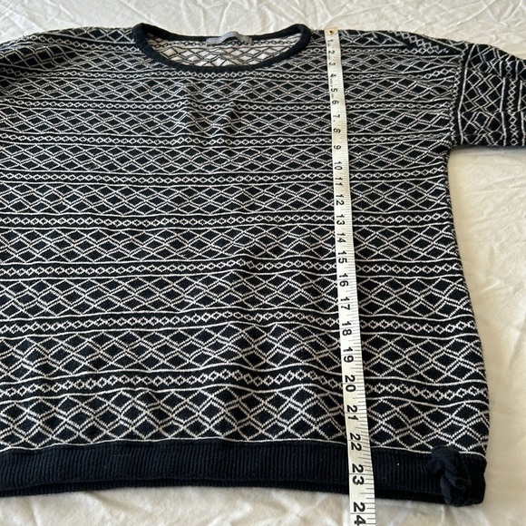 Octavia Black & White Geometric Design Sweater Sz S - Picture 9 of 12
